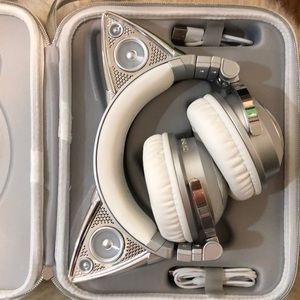 Ariana Grande Bluetooth Headphones